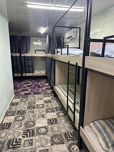 помещение под массаж: Койко-места в общежитии/хостеле. Только для мужчин !!!!! - — 1