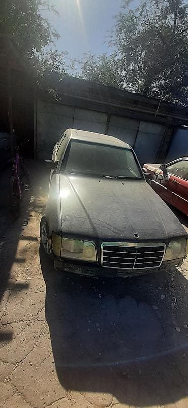 Mercedes-Benz E-Class: 1994 г., Кол менен иштөөчү, Седан