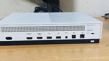 xbox series s бу: Xbox One S, белый корпус. Основные возможности: - Поддержка 4K UHD — 2