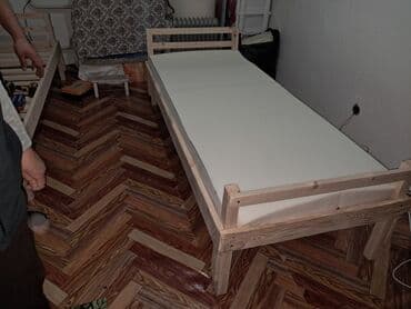 Куштарбек: Простая деревянная односпальная кровать с изголовьем. Каркас из at lalafo.kg Куштарбек: Простая деревянная односпальная кровать с изголовьем. Каркас из