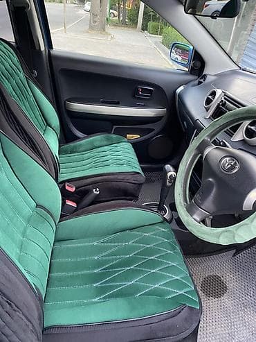 хетчбек: Toyota Ist: 2003 г., 1.3 л, Автомат, Хэтчбэк — 4