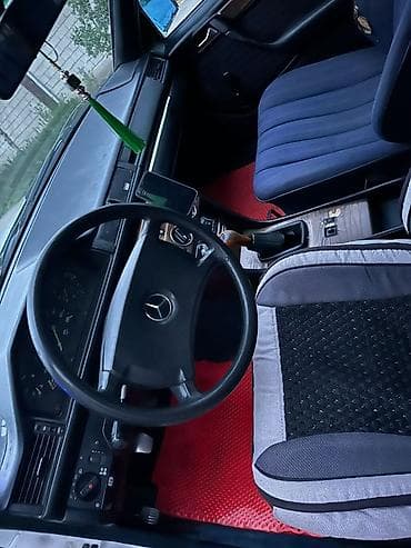 Mercedes-Benz W124: 1988 г., 2.3 л, Кол менен иштөөчү, Седан