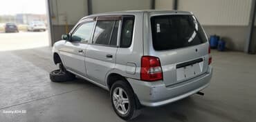 Мазда демио акпп 2001г бардык запчастар бар матор май жейт калган