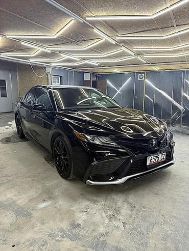 Toyota: Toyota Camry: 2021 г., 2.5 л, Автомат, Бензин, Седан — 2