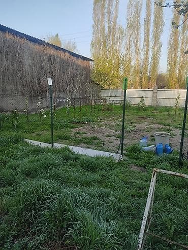 деревянные дома: Продаётся частный дом с участком. - Двухэтажный дом из капитального — 8