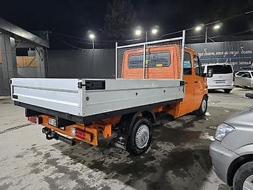 tesla 3: Легкий грузовик, Mercedes-Benz, Дубль, 3 т, Б/у — 4