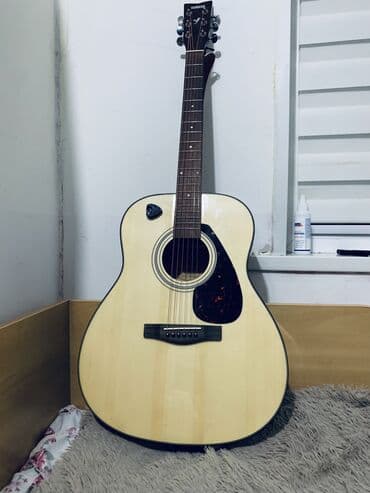 Акустическая гитара YamahaF600 (формат дредноут). - Корпус