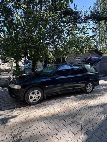 Opel Vectra: 2000 г., 1.8 л, Механика, Бензин, Универсал — 1