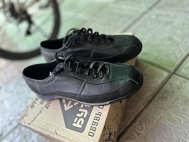 Мужские кроссовки, 42, Новый, цвет - Черный