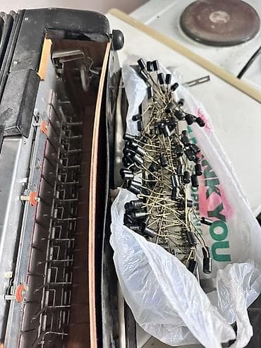 аккордионы: Продаю Аккордеон не дорого, требует ремонта клавиши левую часть, в — 2