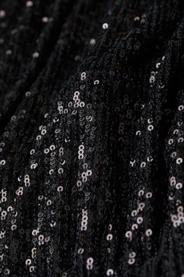 черное трикотажное платье с длинным рукавом: 🖤Черное миди-платье H&M с пайетками ✨Вырез на спине, длинный — 2