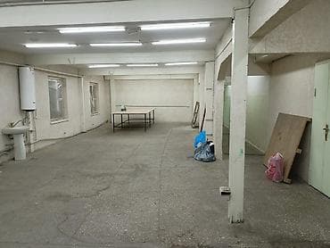 аренда здани: Сдается в аренду хорошо освещенное помещение 100 м2. Кирпичное здание — 2