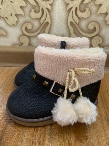 демисезонная детская обувь 22 размера: Новые зимние сапожки на девочку, размеры 20, 21, 22. Цена 200 сом — 1