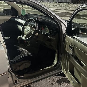 машина демио: Mazda Demio: 2004 г., 1.3 л, Автомат, Газ, Хэтчбэк — 3