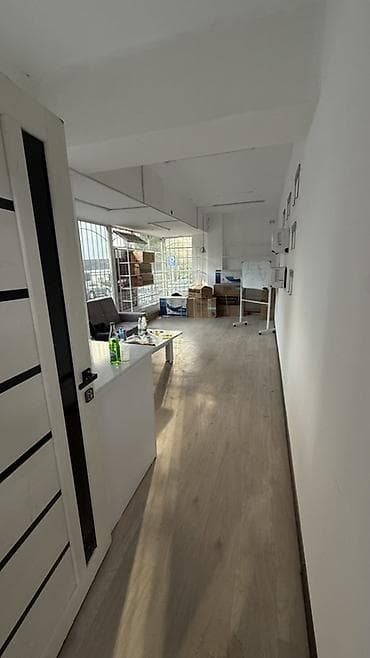 flat rent: Сдается в аренду офисное/коммерческое помещение в отдельно стоящем — 4