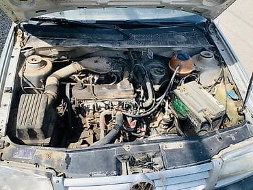 Volkswagen Vento: 1993 г., 1.8 л, Механика, Бензин, Седан