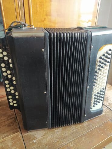 гитара акустическая цена бишкек: Зелёный баян- с.Остальные каждый. Торг есть.Находимся в городе — 6