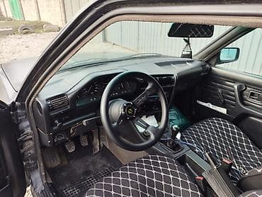 mercedes benz e class: BMW 3 series: 1991 г., 1.6 л, Механика, Бензин, Седан — 4