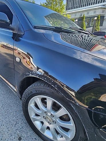 Продажа авто: Toyota Avensis: 2004 г., 1.8 л, Ручные, Бензин, Универсал — 4