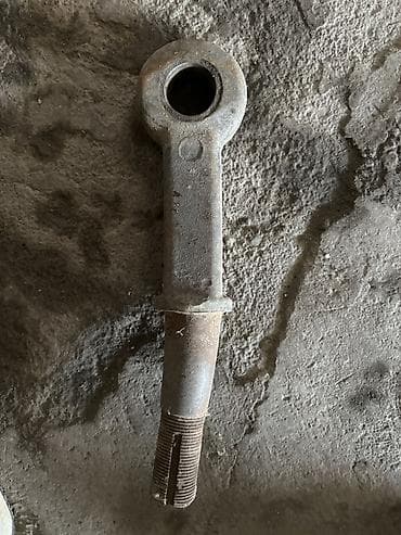 Автохимия: Поперечная рулевая сошка (рычаг сошки) для грузовой/сельхозтехники. - — 1