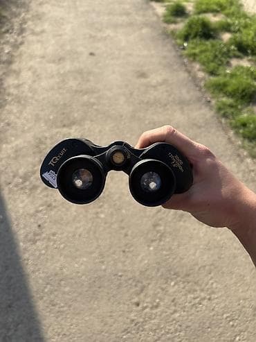 Бинокли: Бинокль Tour TZ04R 20x50 - Классическая призменная конструкция Porro — 1