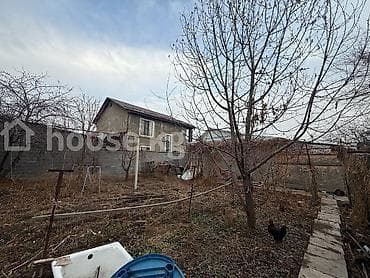 57 1: Продаю дом 7.9 соток.Район Тоголок-Молдо-Куренкеева.Красная — 2