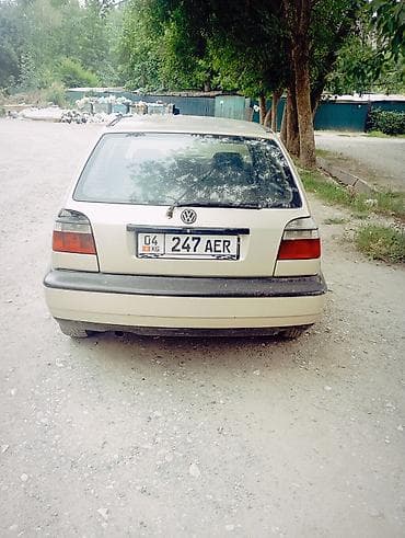 Volkswagen Golf: 1996 г., 1.8 л, Механика, Бензин, Хэтчбэк — 3