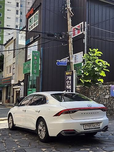 e klass: Hyundai Grandeur: 2020 г., Седан — 8