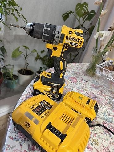 дюбель пистолет: Аккумуляторная дрель-шуруповёрт DeWALT XR, бесщёточный двигатель — 2