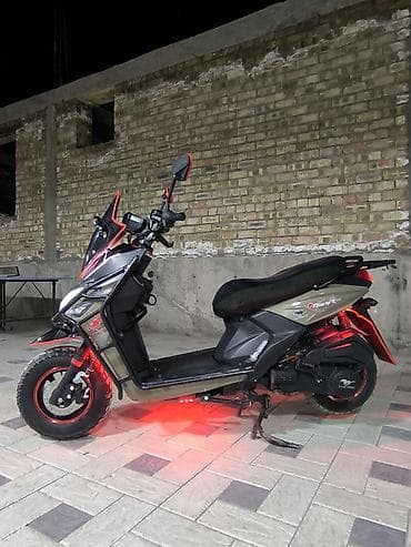 suzuki lets 2: Продаю Samurai, в хорошем состоянии! Трещин нету все радное пластик в — 5