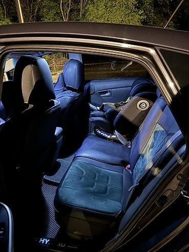 mini jack: Toyota Prius: 2011 г., 1.8 л, Автомат, Гибрид, Хэтчбэк — 6