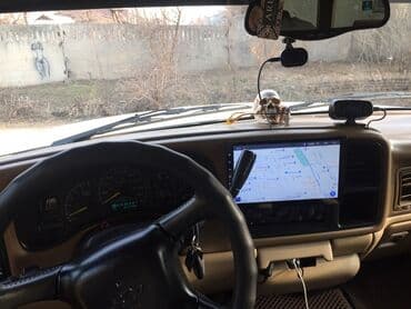 бампер малибу 2: Chevrolet Suburban: 2000 г., 6 л, Автомат, Гибрид, Внедорожник — 8