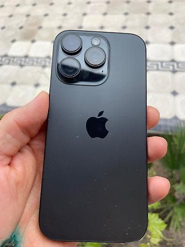 macbook pro retina 13: IPhone 16 Pro, Black Titanium — 1