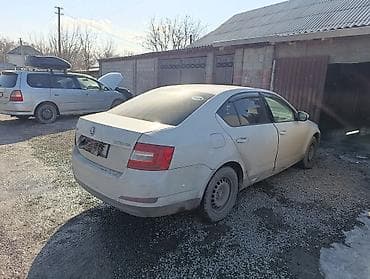 фольскваген венто: Skoda Octavia: 2015 г., Седан — 5