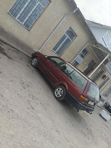 Volkswagen Passat: 1989 г., Механика, Универсал