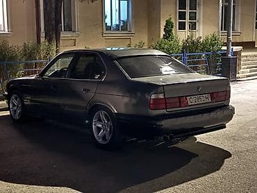 BMW 5 series: 1988 г., Бензин, Седан — 2