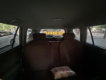 2 8: Toyota RAV4: 2010 г., 2.4 л, Автомат, Бензин, Кроссовер — 4
