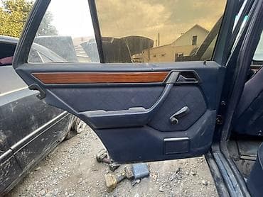 салон автомобиля: Продаю Комплект салона для автомобиля Mercedes-Benz W124 (седан) Очень — 8