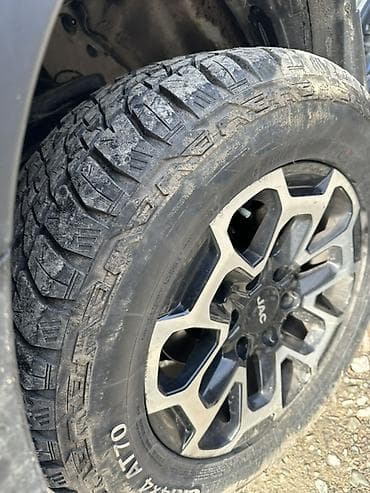 daf xf: JAC : 2024 г., 2 л, Автомат, Бензин, Пикап — 4