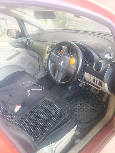 Mitsubishi Colt: 2005 г., 1.3 л, Вариатор, Бензин