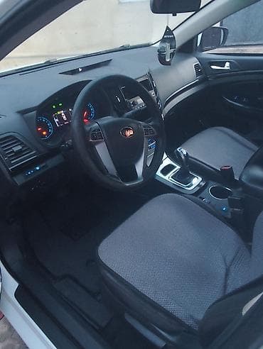 bid e5: BYD E5: 2018 г., 0.1 л, Автомат, Электромобиль, Седан — 8