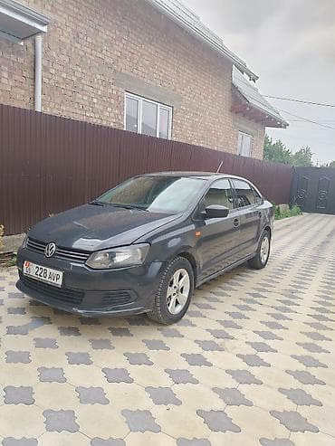 Volkswagen Polo: 2013 г., 1.6 л, Кол менен иштөөчү, Бензин, Седан