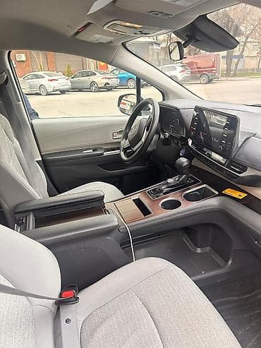 Toyota Sienna: 2021 г., Автомат, Гибрид, Минивэн