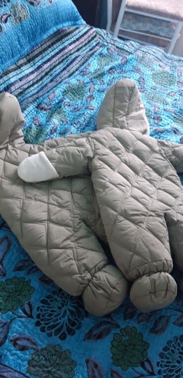 пальто детское демисезонное: Почти новая каждая по 1300сом .от 3 до 9 мес — 3