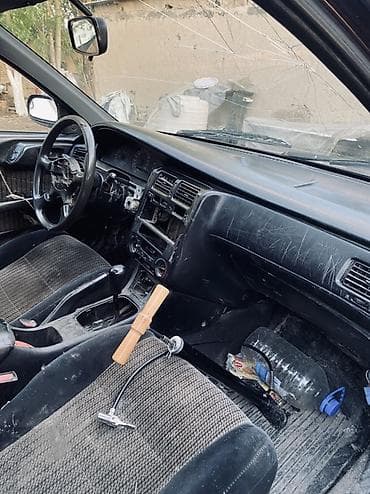 авто на вкуп: Toyota Carina E: 1994 г., 1.6 л, Механика, Бензин, Седан — 4
