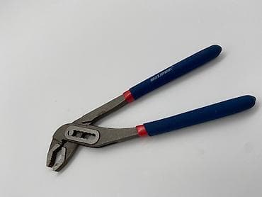 hi tech: Крокодил/попугай 
Большой выбор инструментов классного качества — 1