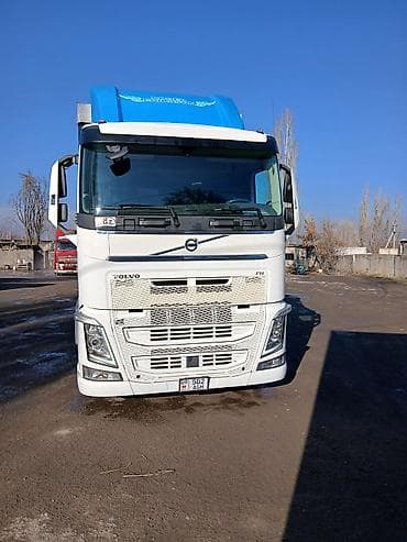 Прицеп, Volvo, Тентованный, Б/у at lalafo.kg Прицеп, Volvo, Тентованный, Б/у