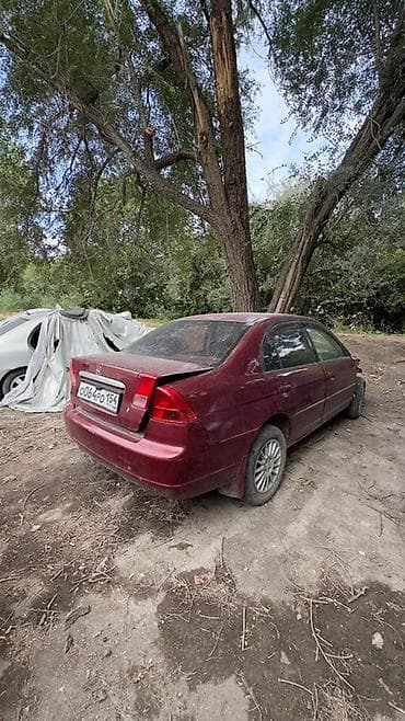 bcd com: Honda Civic: 2002 г., Седан — 1