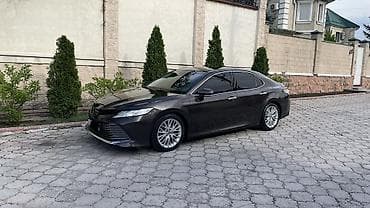 sonata 2014: Toyota Camry: 2018 г., 2.5 л, Автомат, Бензин, Седан — 3
