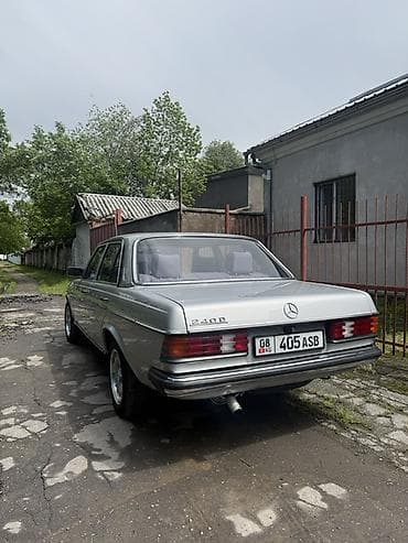 mers c: Mercedes-Benz W123: 1984 г., 2.4 л, Механика, Дизель, Седан — 4